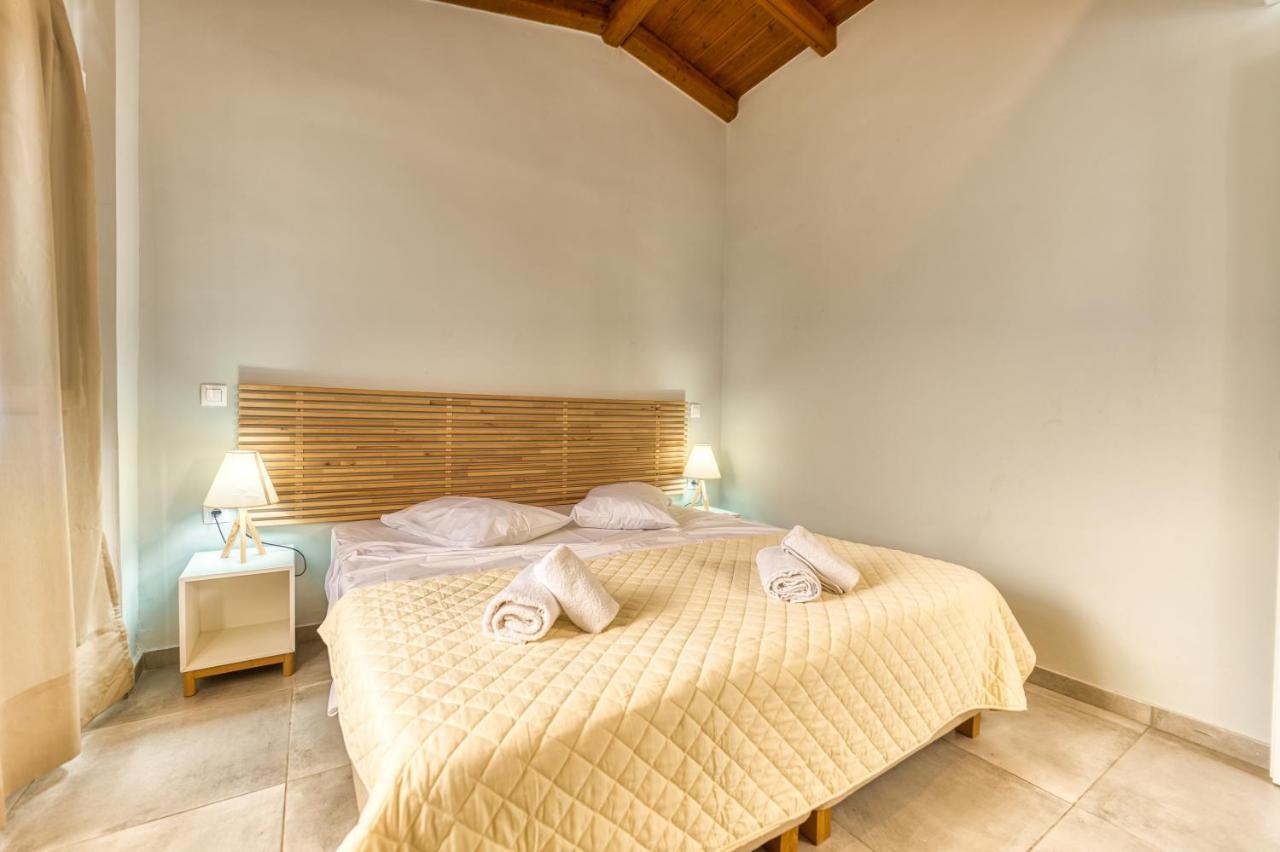 Folies Corfu Town Hotel Apartments Alepou Esterno foto