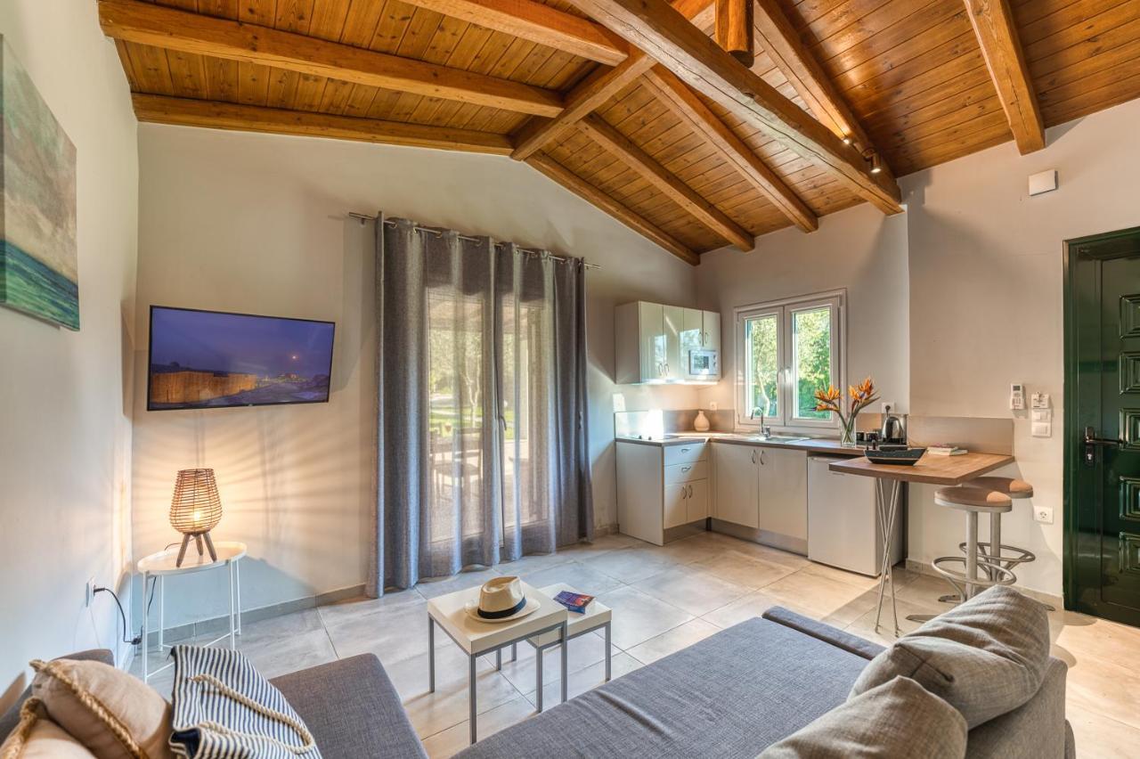 Folies Corfu Town Hotel Apartments Alepou Esterno foto